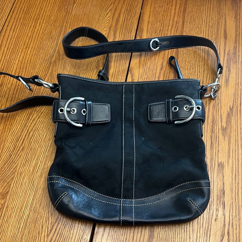 Vintage classic fabric Coach shoulder bag